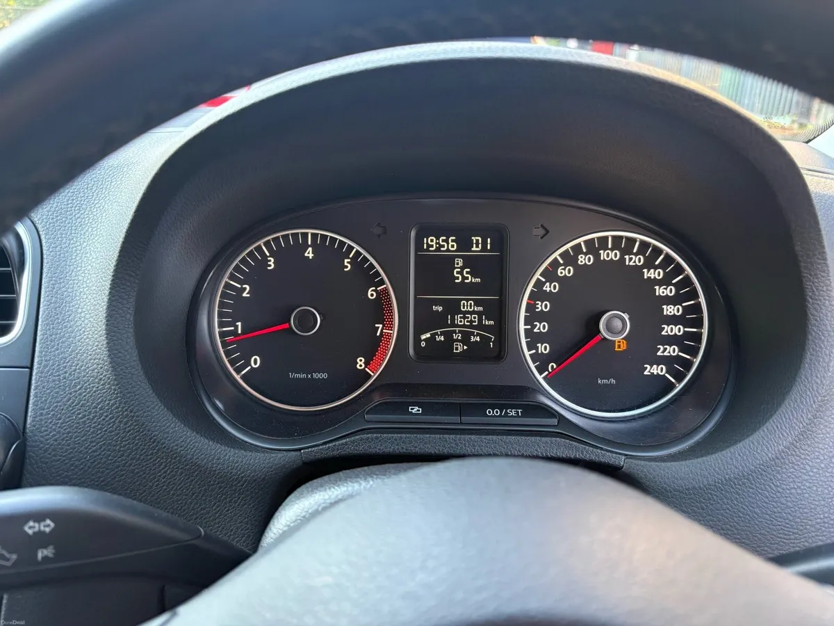VW POLO NCT 7/27 AUTO - Image 3