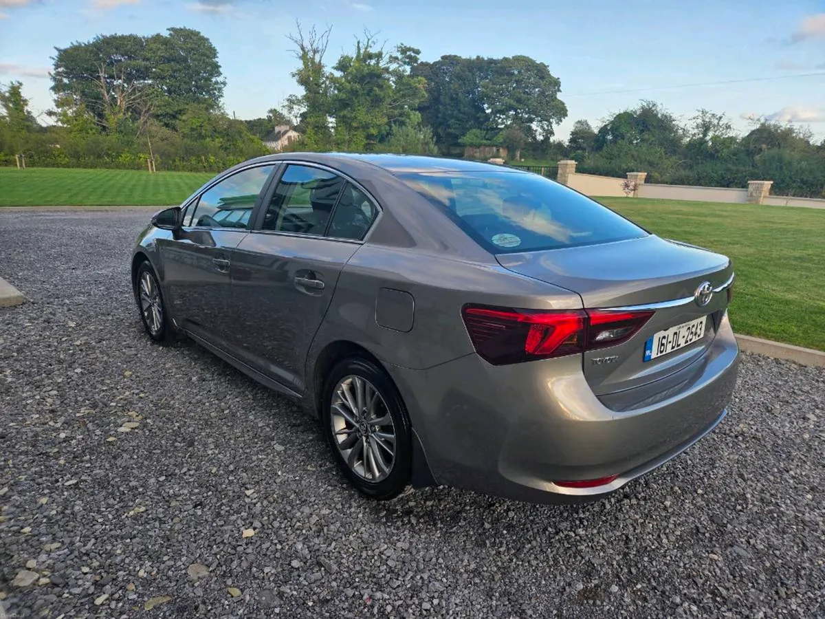 Toyota Avensis - Mint Condition - Image 4
