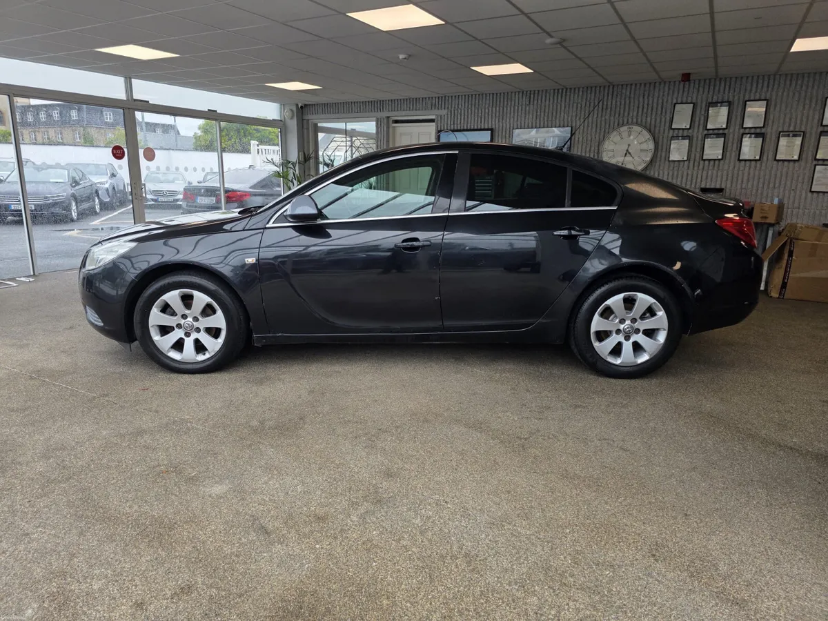 Vauxhall Insignia 2.0 D  2012 - Image 6