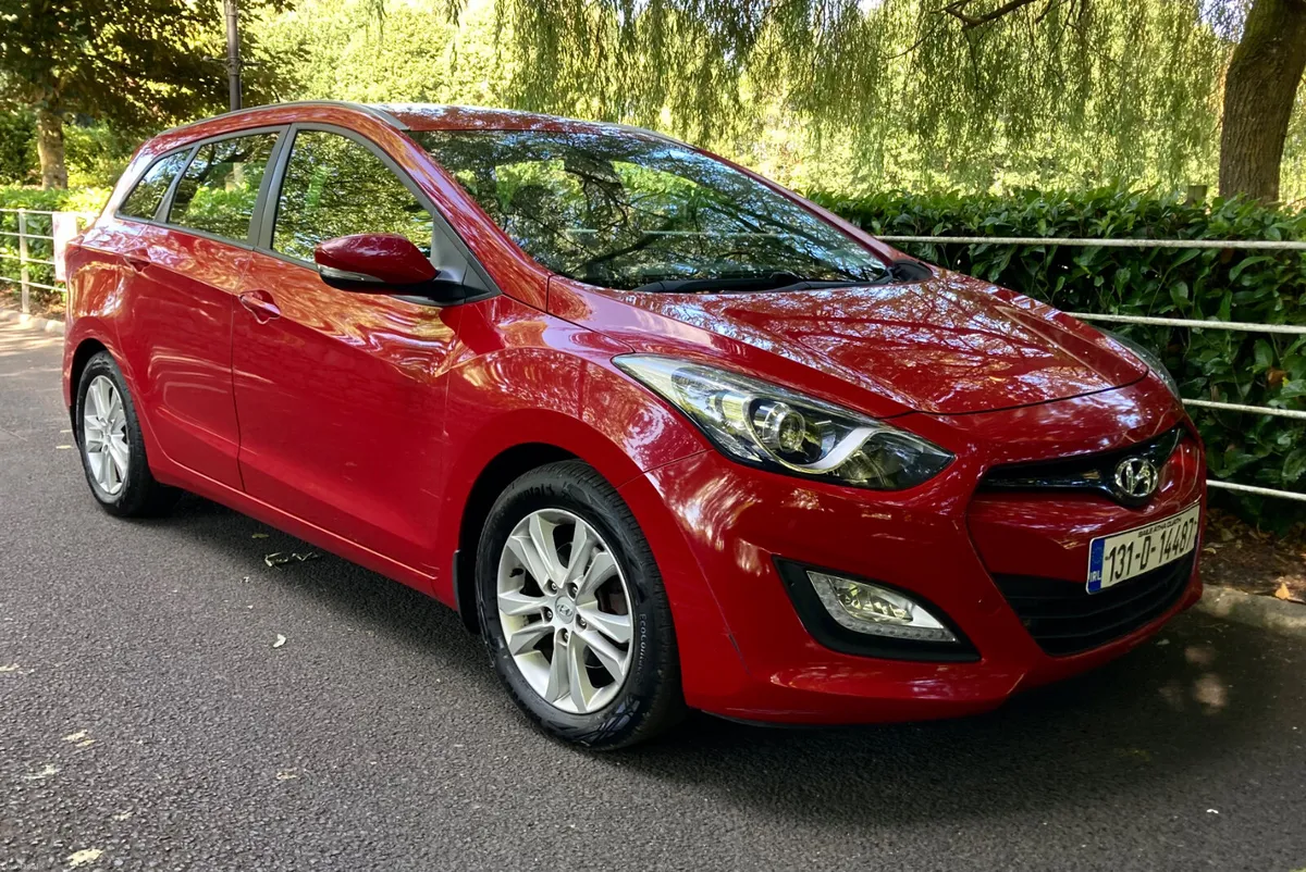 Hyundai i30 Tourer Estate Elite Edition 1.4 Crdi - Image 6