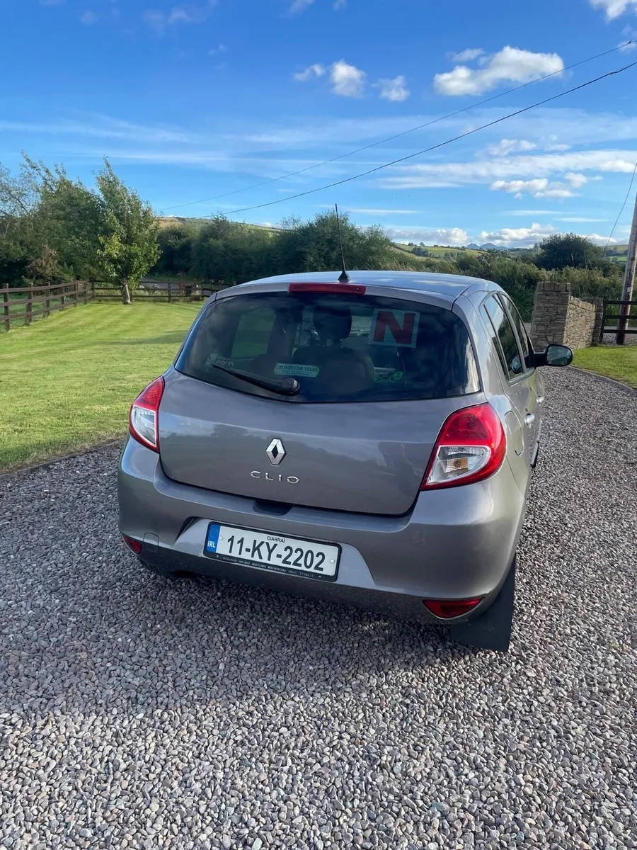 Renault Clio - Image 1