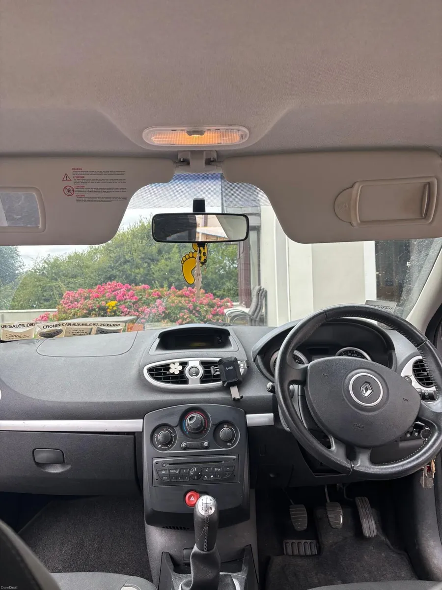 Renault Clio - Image 6