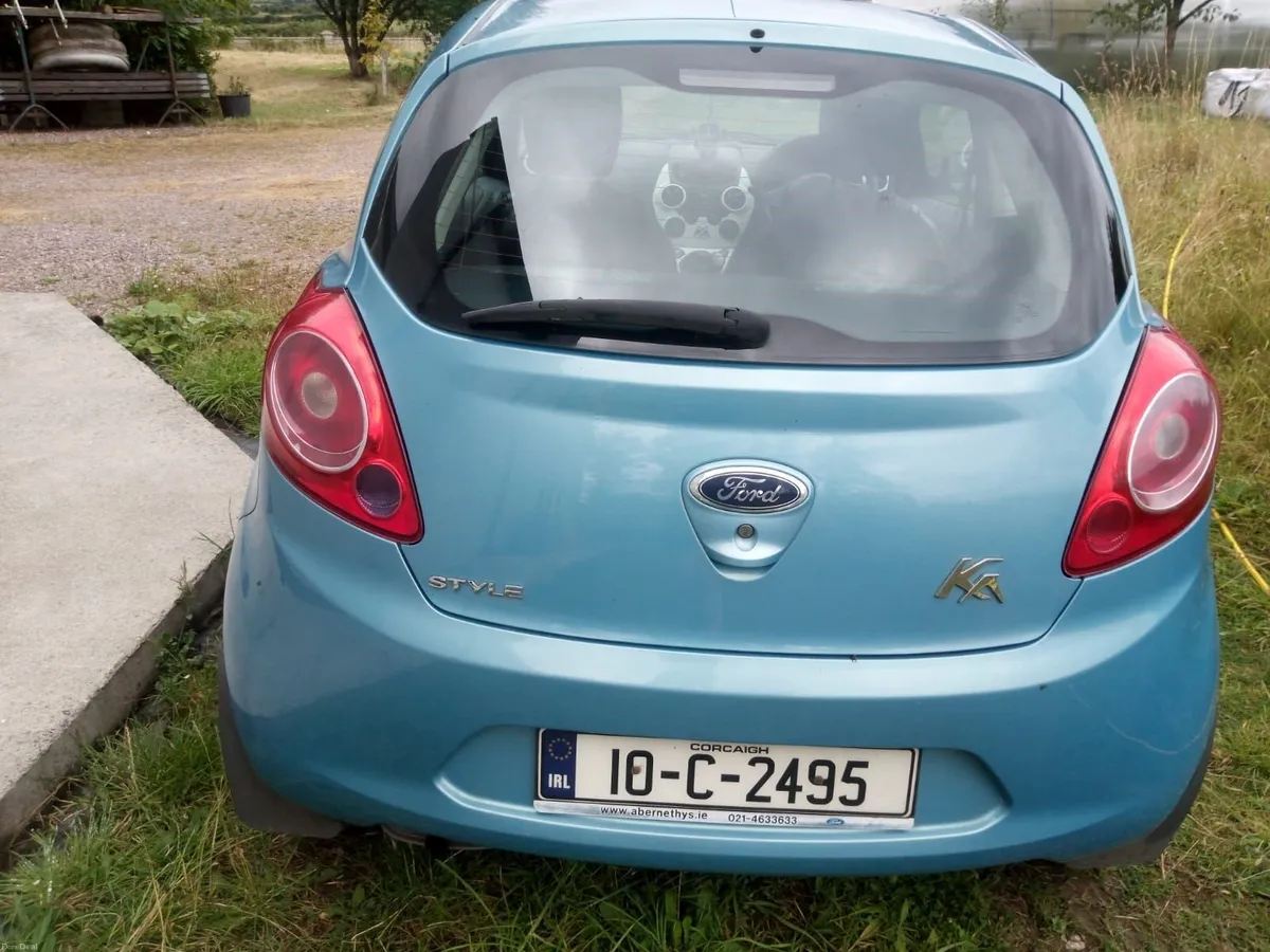 Ford KA 2010 - Image 2