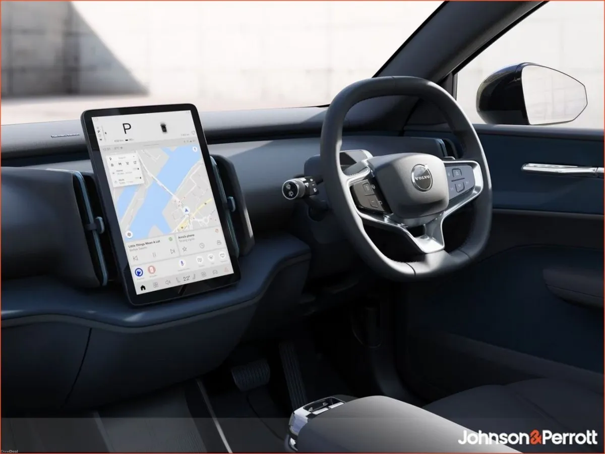 Volvo EX30 69 kWh Extended Range Plus - Immediate - Image 2