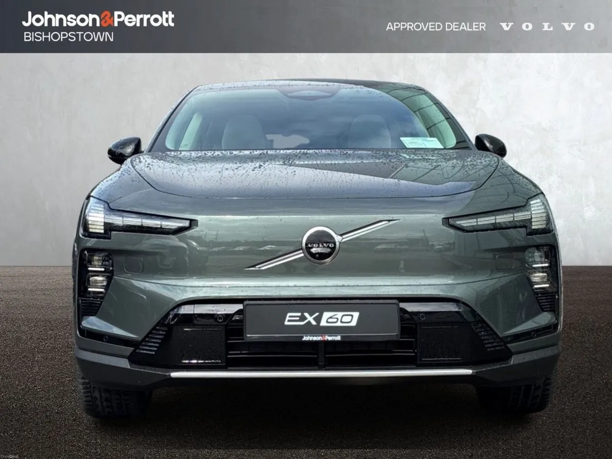 Volvo EX60 P10 AWD Plus 95 kWh Twin Motor From €71 - Image 4