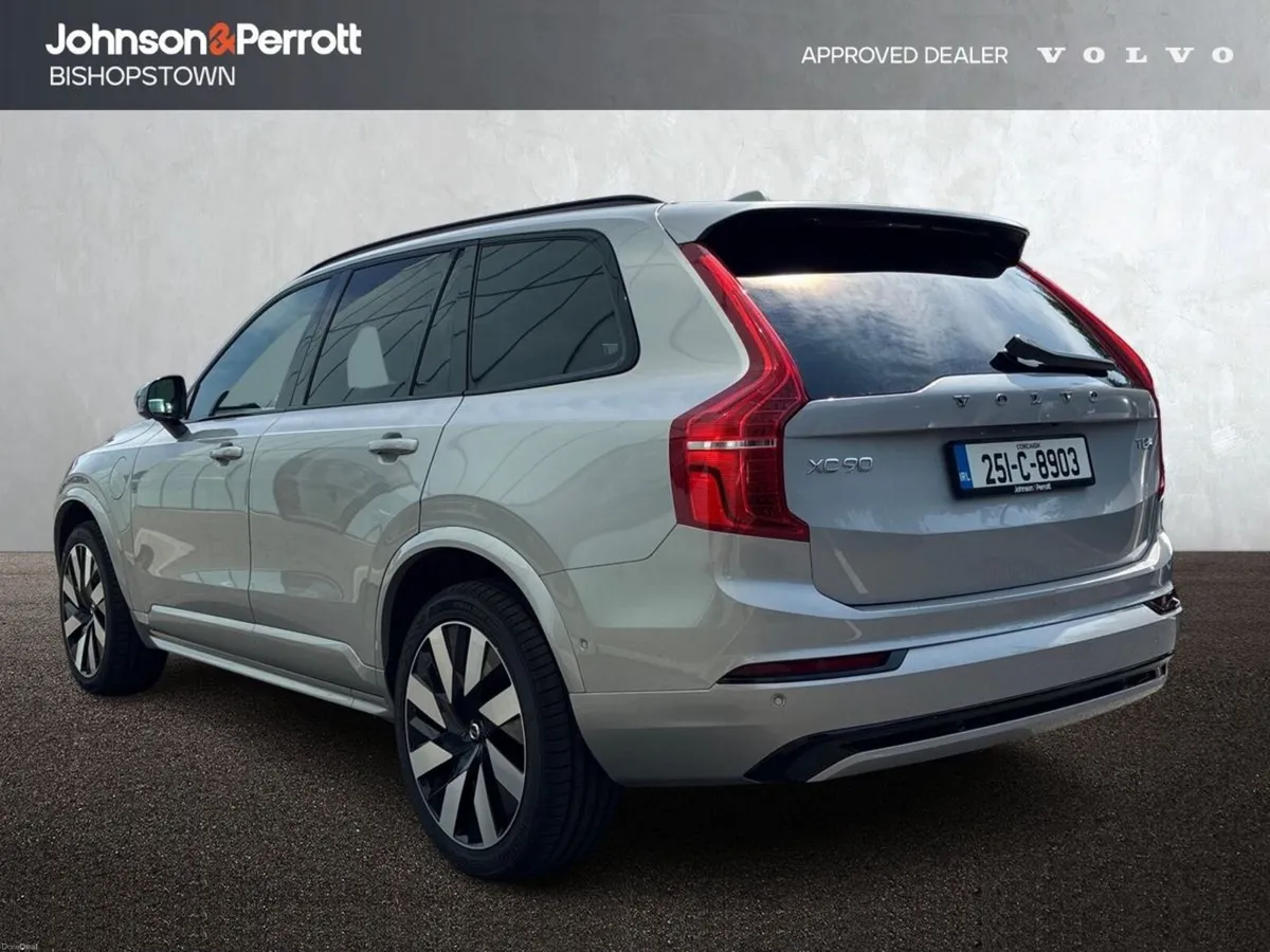 Volvo XC90 T8 455bhp AWD Plus Dark  (Four Year Vol - Image 3