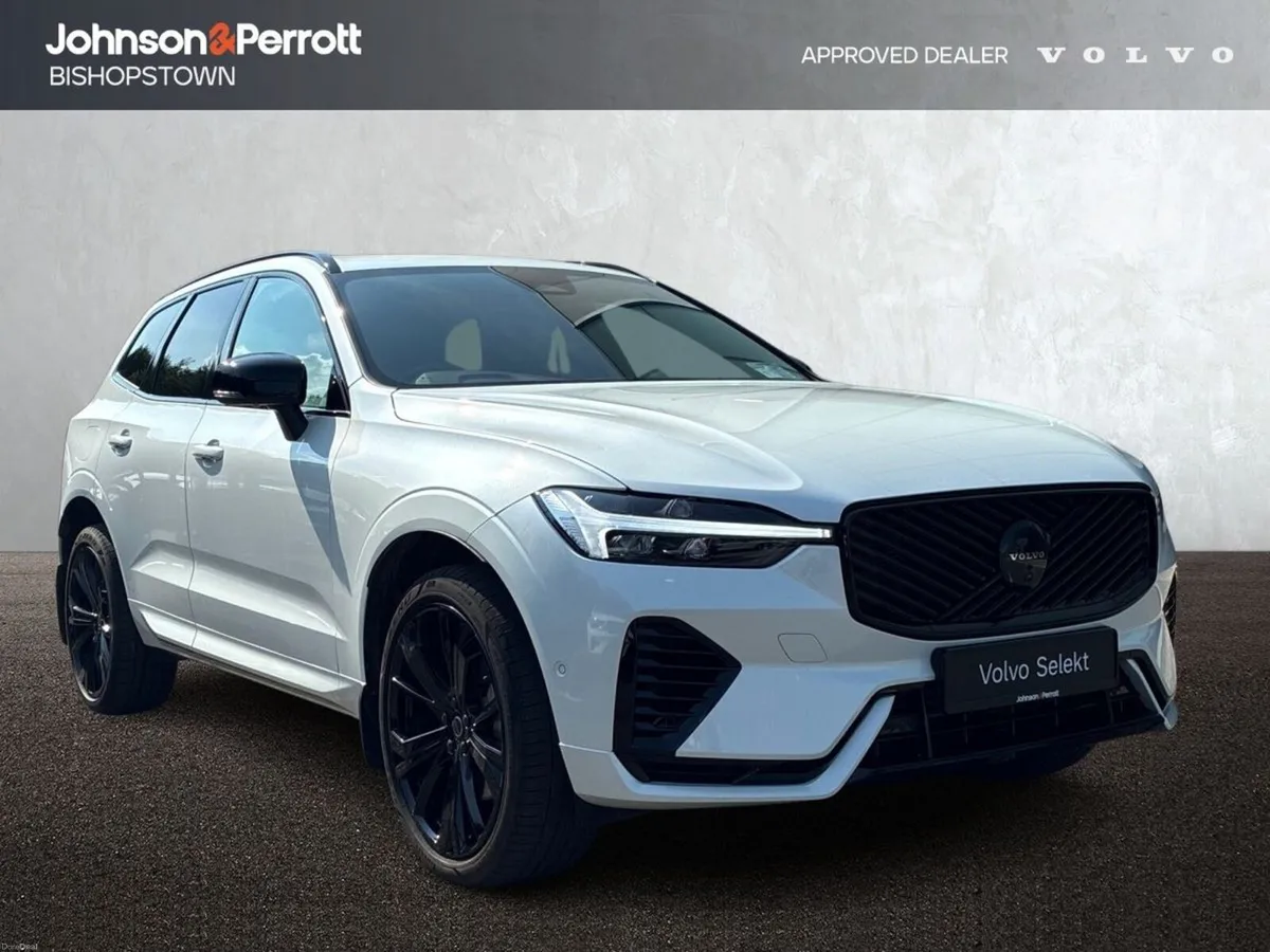 Volvo XC60 T6 350bhp AWD PHEV Plus Black Edition - Image 3