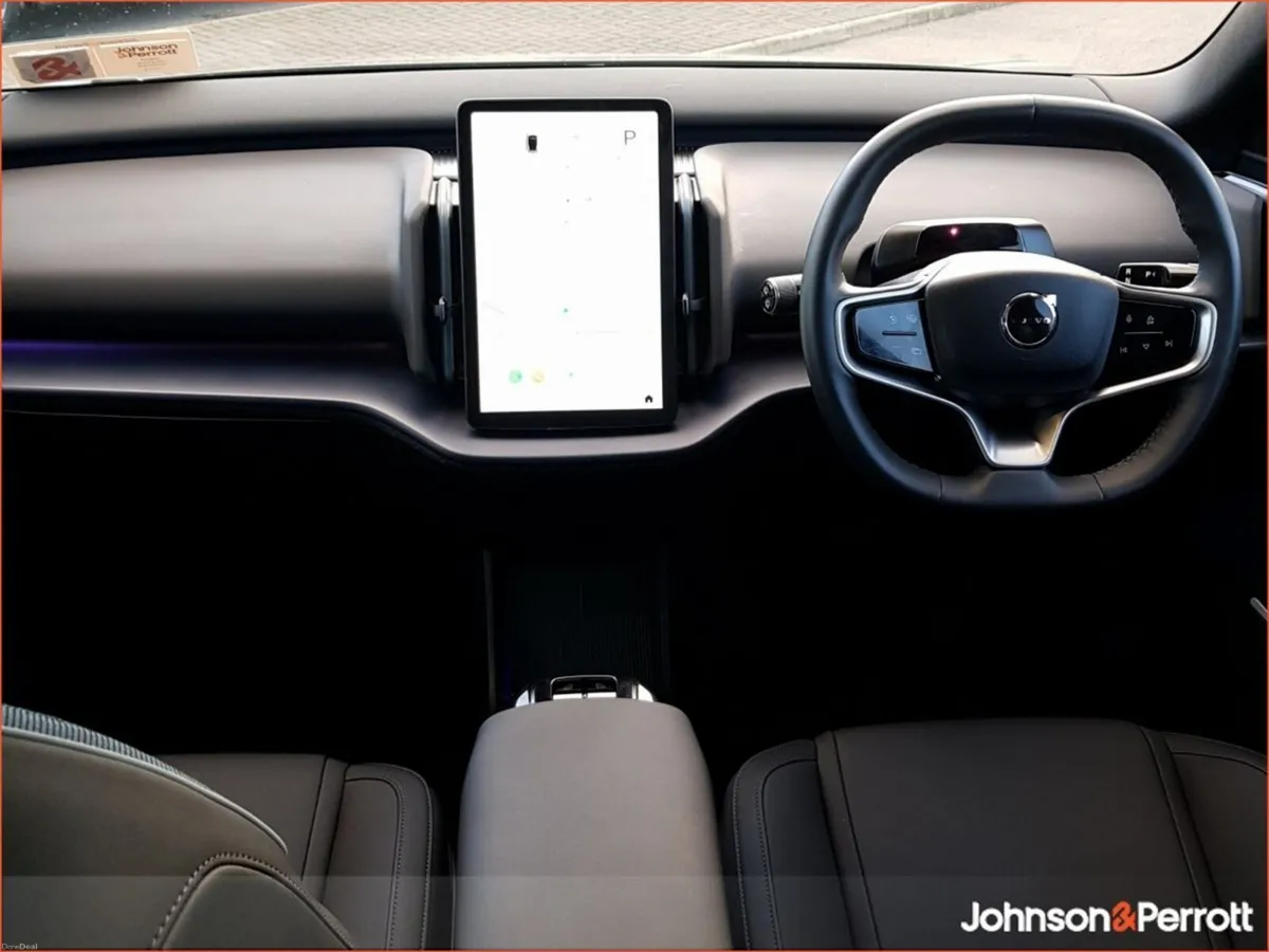 Volvo EX30 69 kWh 272hp Extended Range Ultra - Vol - Image 2