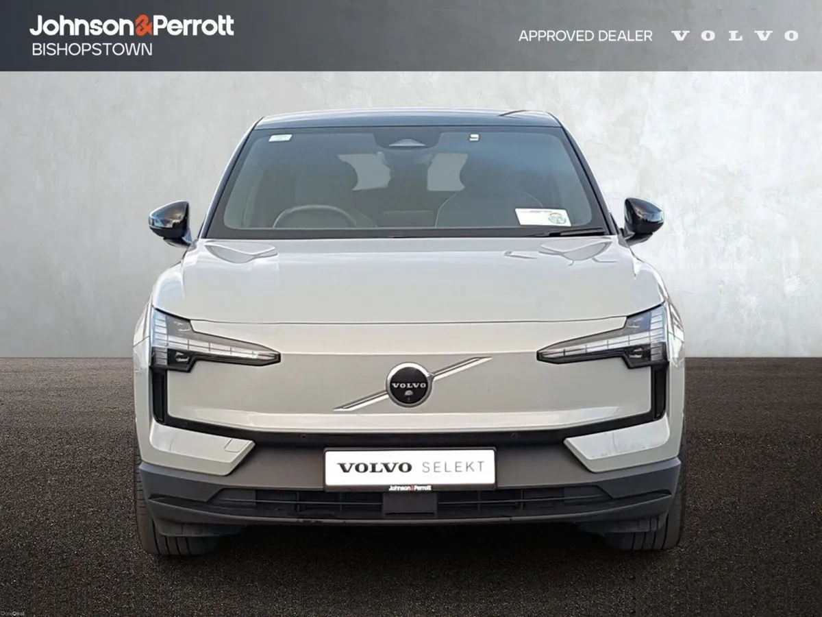 Volvo EX30 69 kWh 272hp Extended Range Ultra - Vol - Image 4