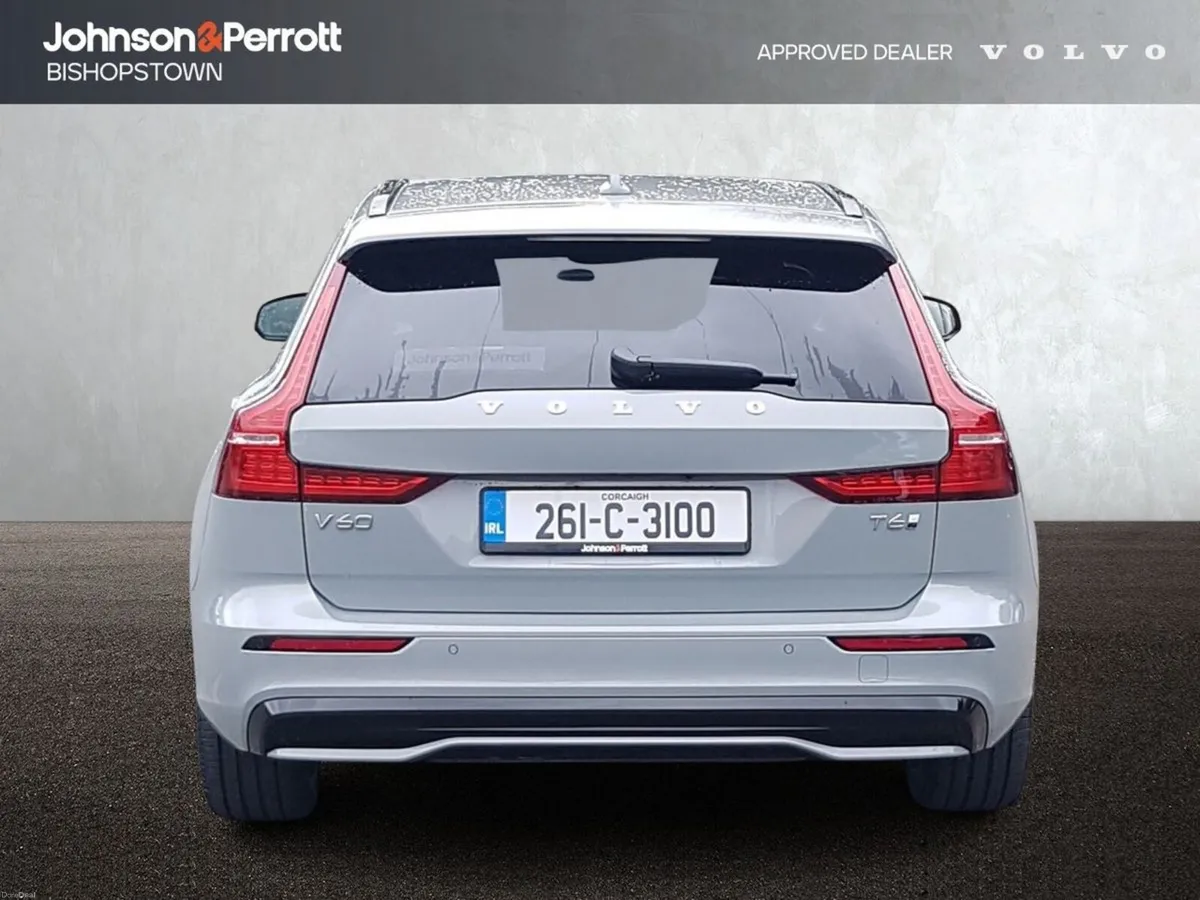 Volvo V60 T6 350 bhp AWD PHEV Plus Dark - Volvo Wa - Image 6