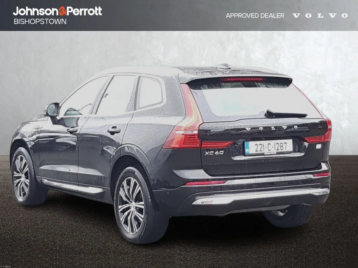Volvo XC60 T6 350bhp AWD PHEV Inscription (Two Yea - Image 3