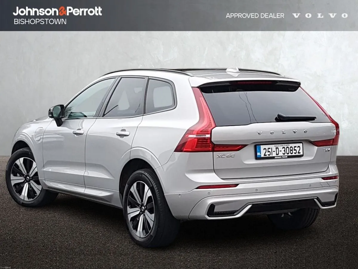 Volvo XC60 T6 350bhp AWD PHEV Plus Dark (Volvo Sel - Image 3