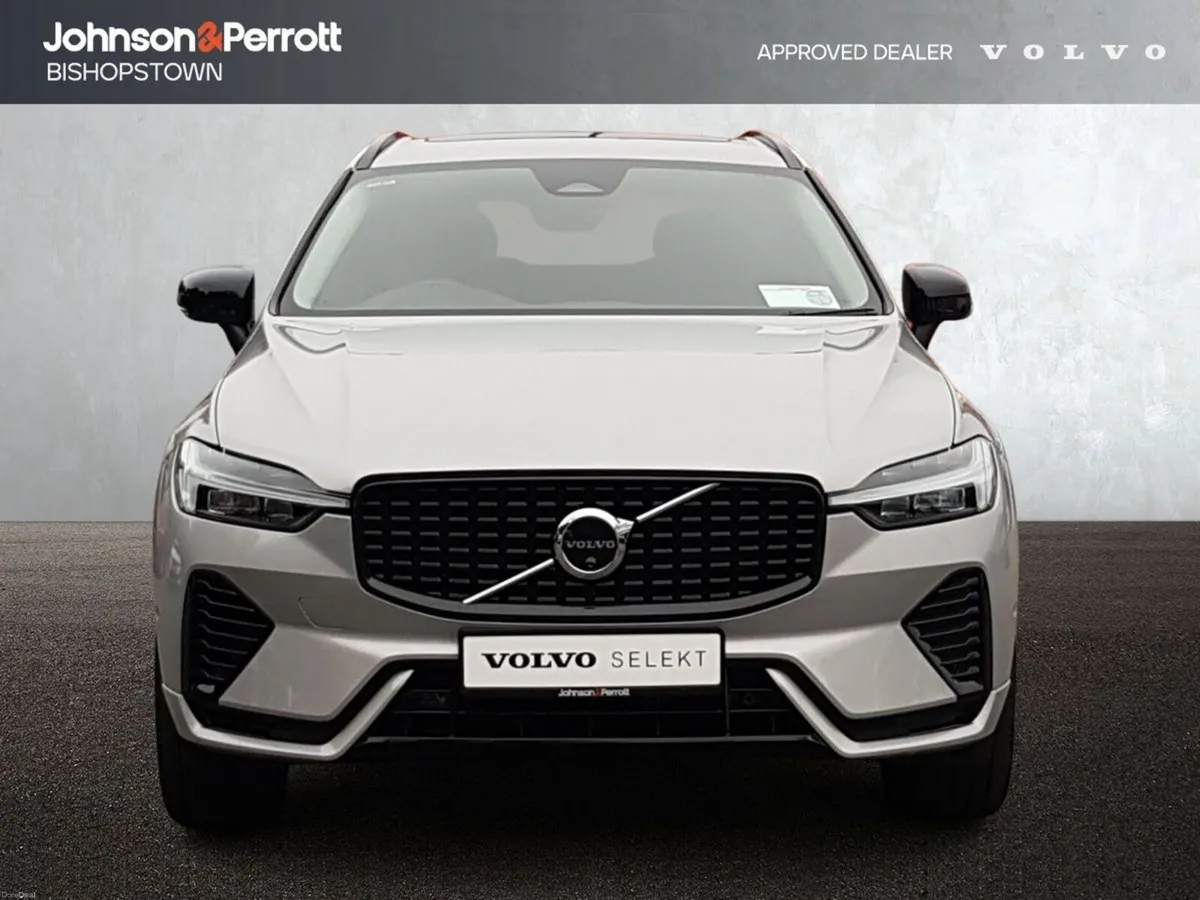 Volvo XC60 T6 350bhp AWD PHEV Plus Dark (Volvo Sel - Image 4