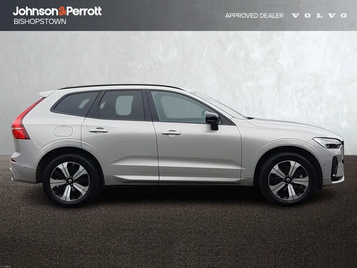Volvo XC60 T6 350bhp AWD PHEV Plus Dark (Volvo Sel - Image 5