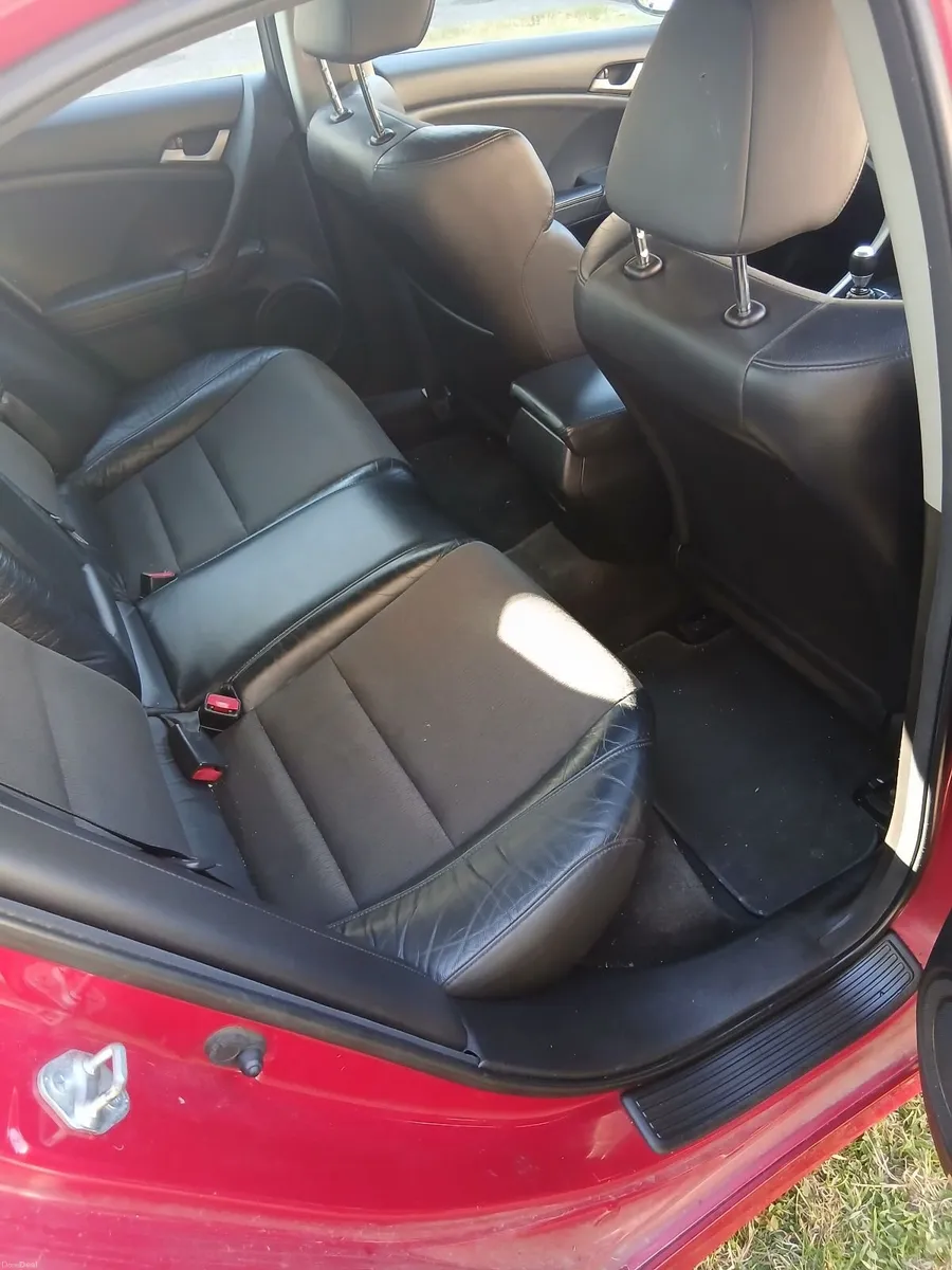 2011 Honda Accord - Image 5