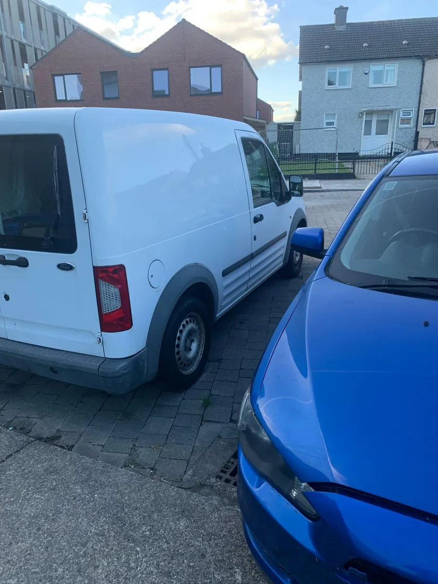 Van - Image 1