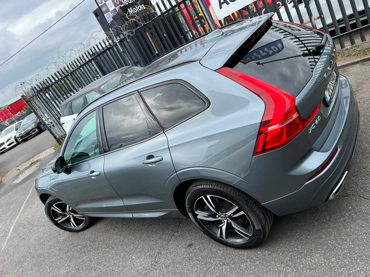 2021 Volvo XC60 2.0 Hybrid R Design - Image 4