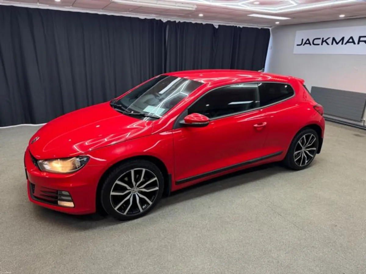 Volkswagen Scirocco SPT 2.0tdi M6F 150HP 3DR - Image 6