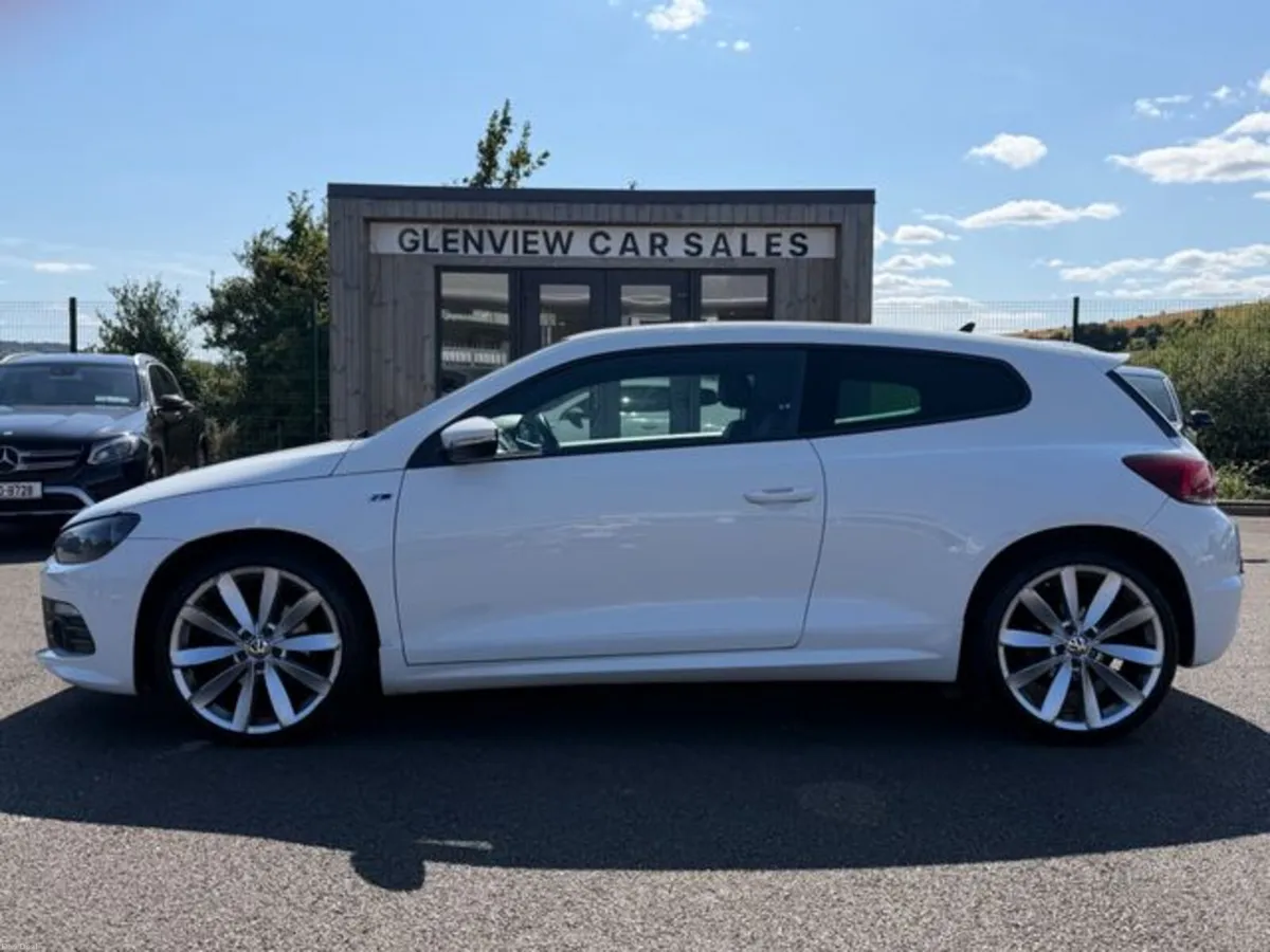 Volkswagen Scirocco 2.0 TDI R-LINE - Image 4