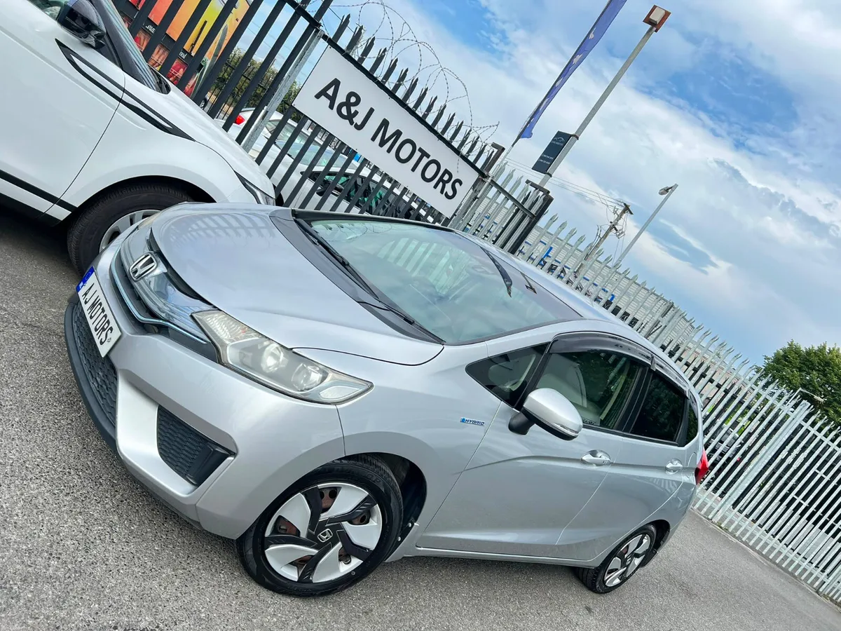 2014 HONDA FIT 1.5 HYBRID - Image 2