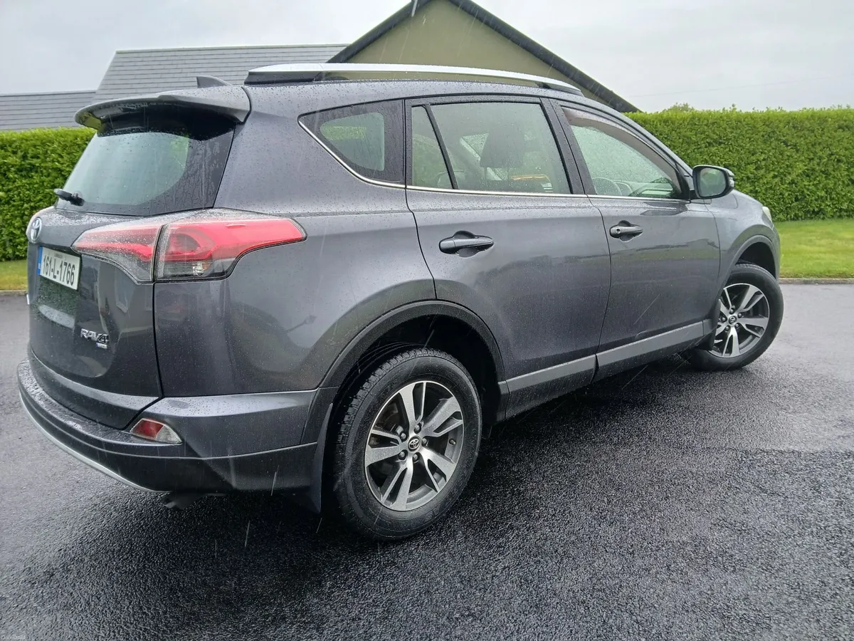 Toyota RAV4 2016 - Image 6