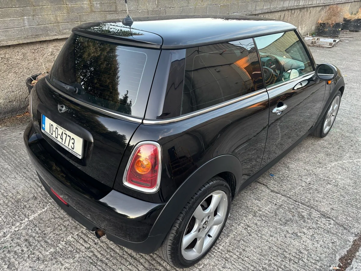 Mini 2010 low mileage - Image 3