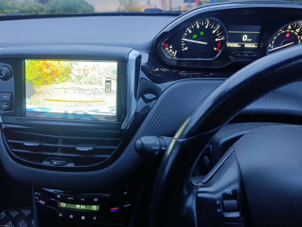 Peugeot 2008 2018 - Image 2