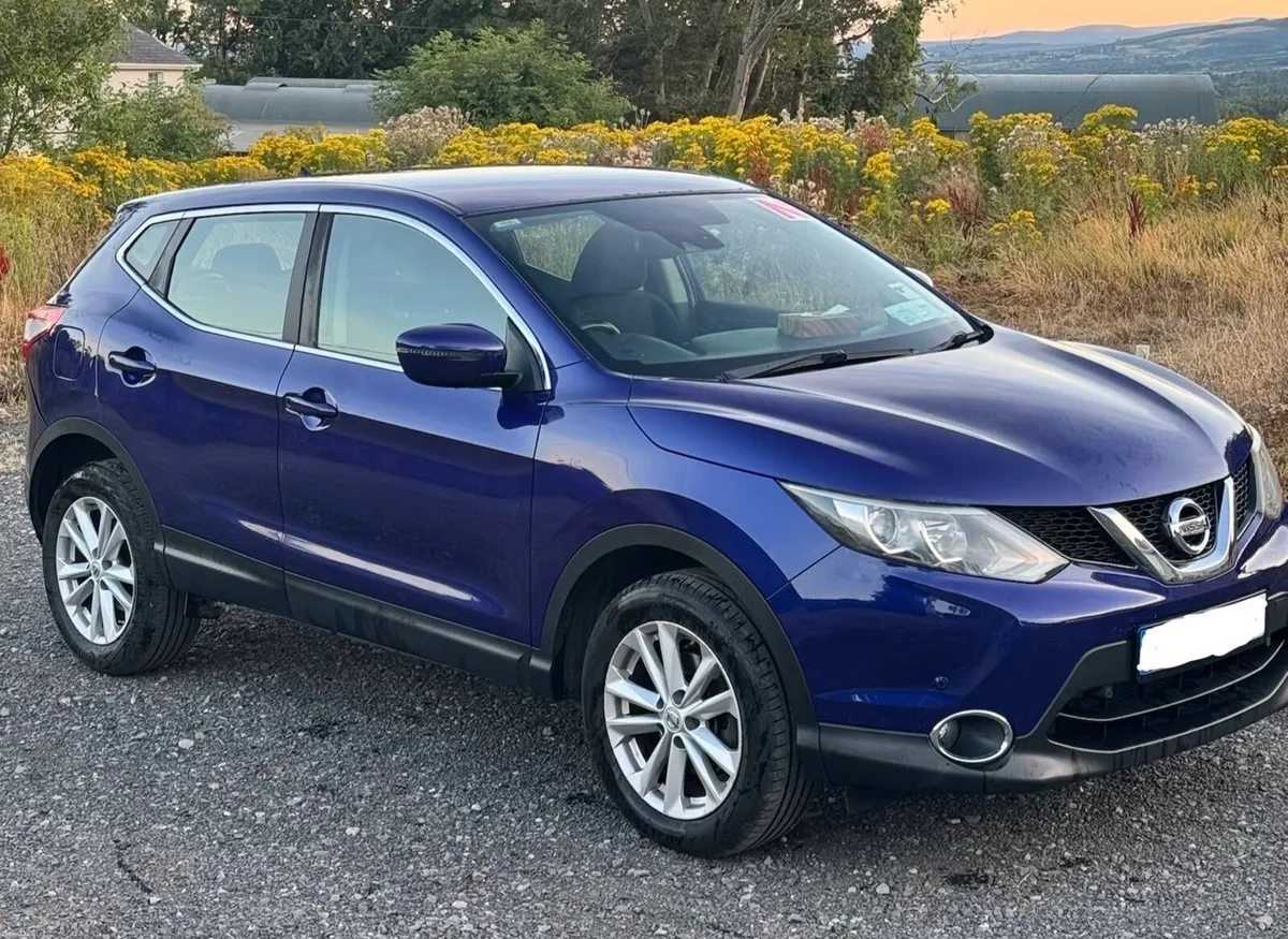 2016 Nissan Qashqai Petrol 1.2L Manual - Image 5