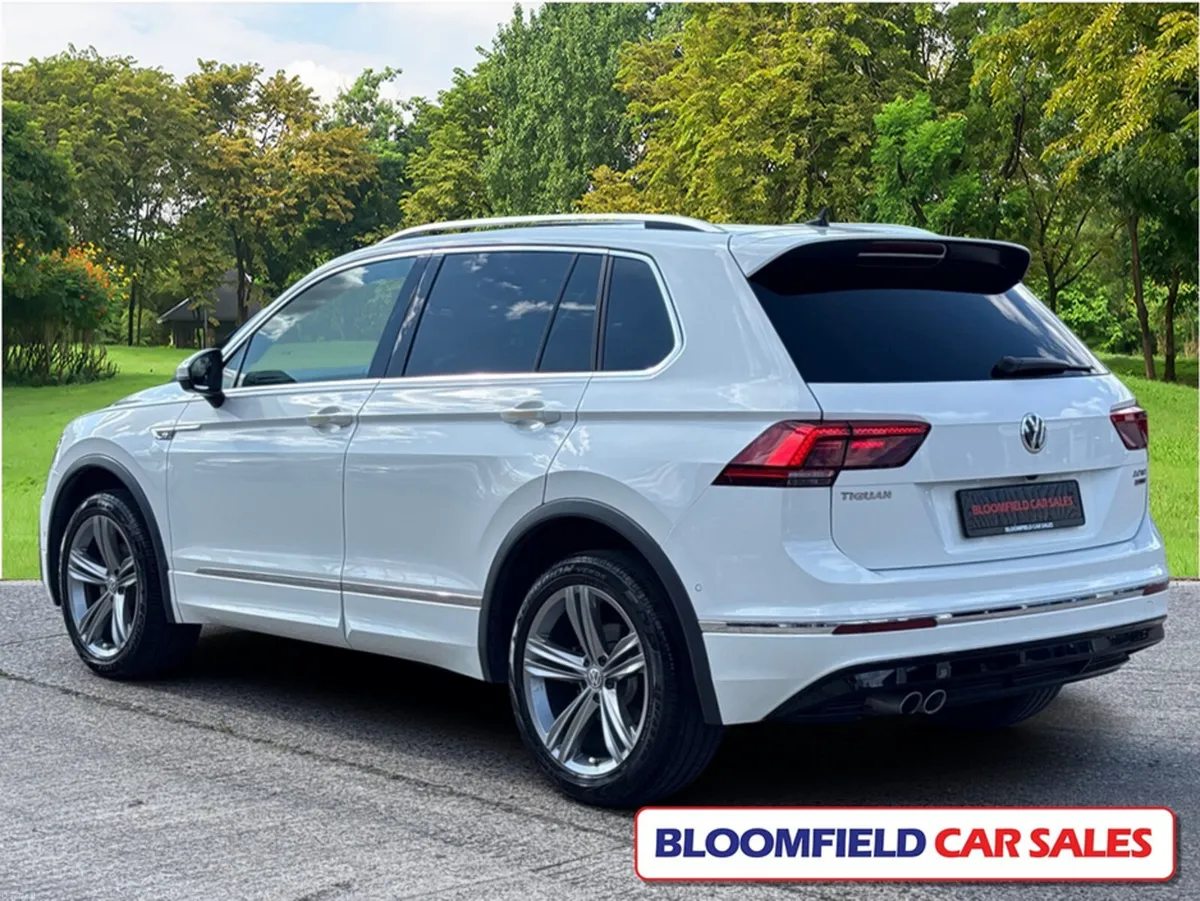 Volkswagen Tiguan 2.0TDI R-LINE , AUTO // LOW MILE - Image 5