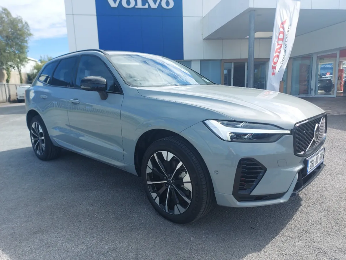 Volvo XC60 MY26 T6 AWD PLUG-IN HYBRID - Image 1