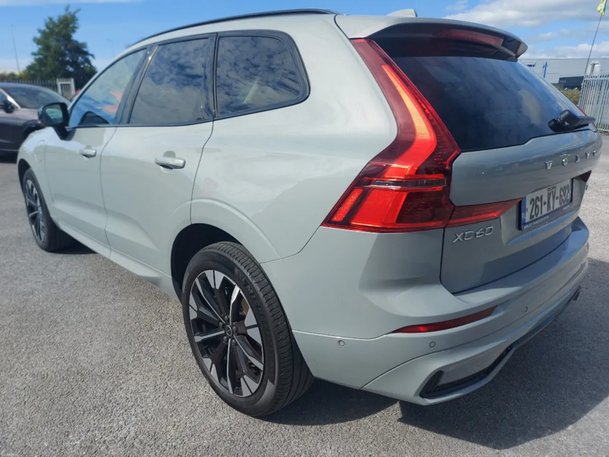 Volvo XC60 MY26 T6 AWD PLUG-IN HYBRID - Image 6