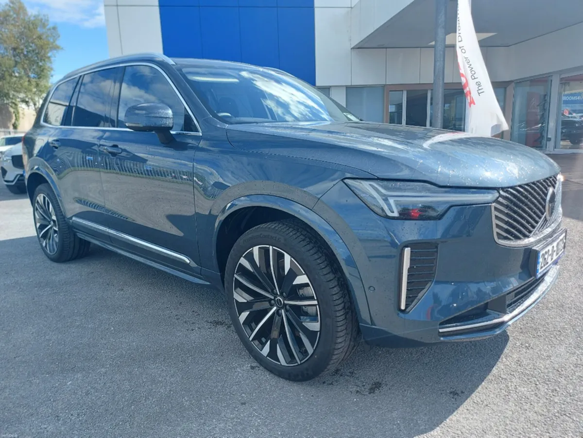 Volvo XC90 T8 PHEV PLUS BRIGHT AWD 5 - Image 2