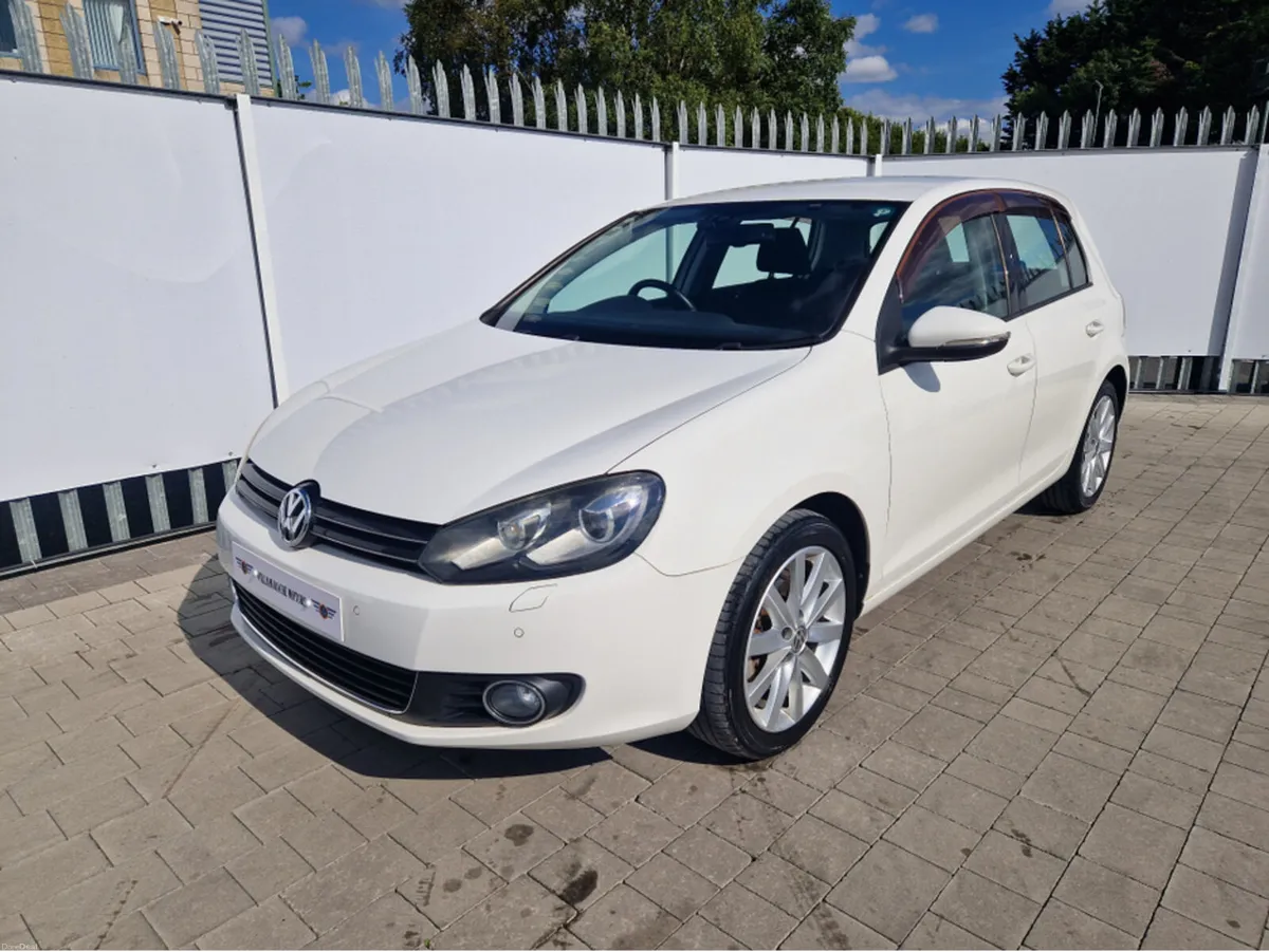 Volkswagen Golf 1.2 PETROL AUTO - Image 4