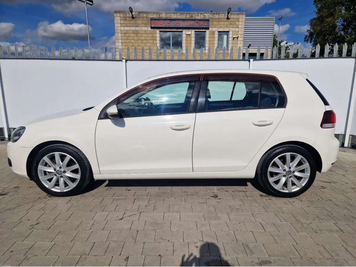 Volkswagen Golf 1.2 PETROL AUTO - Image 6