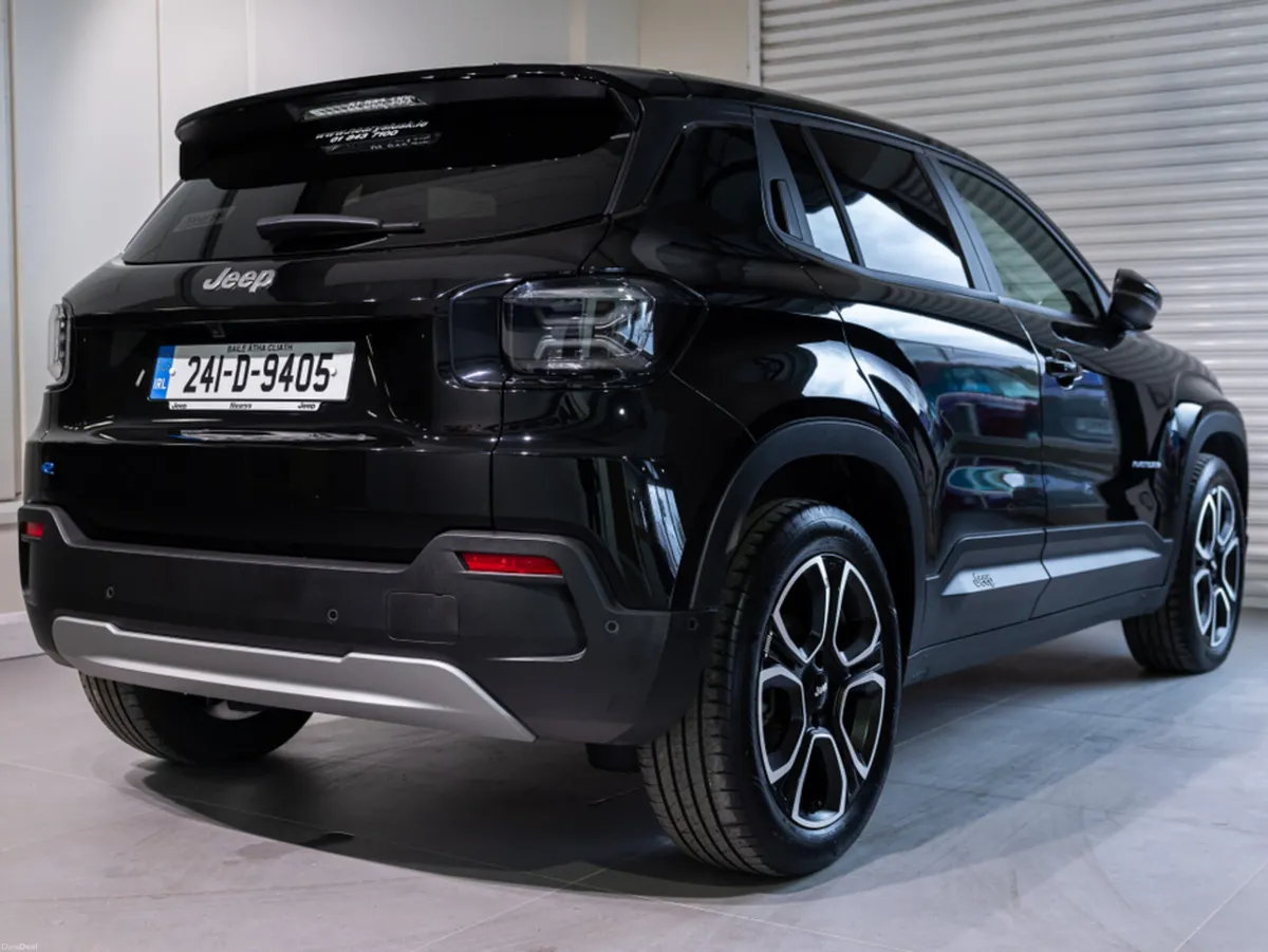 Jeep Avenger SUMMIT 5DR AUTO - Image 4