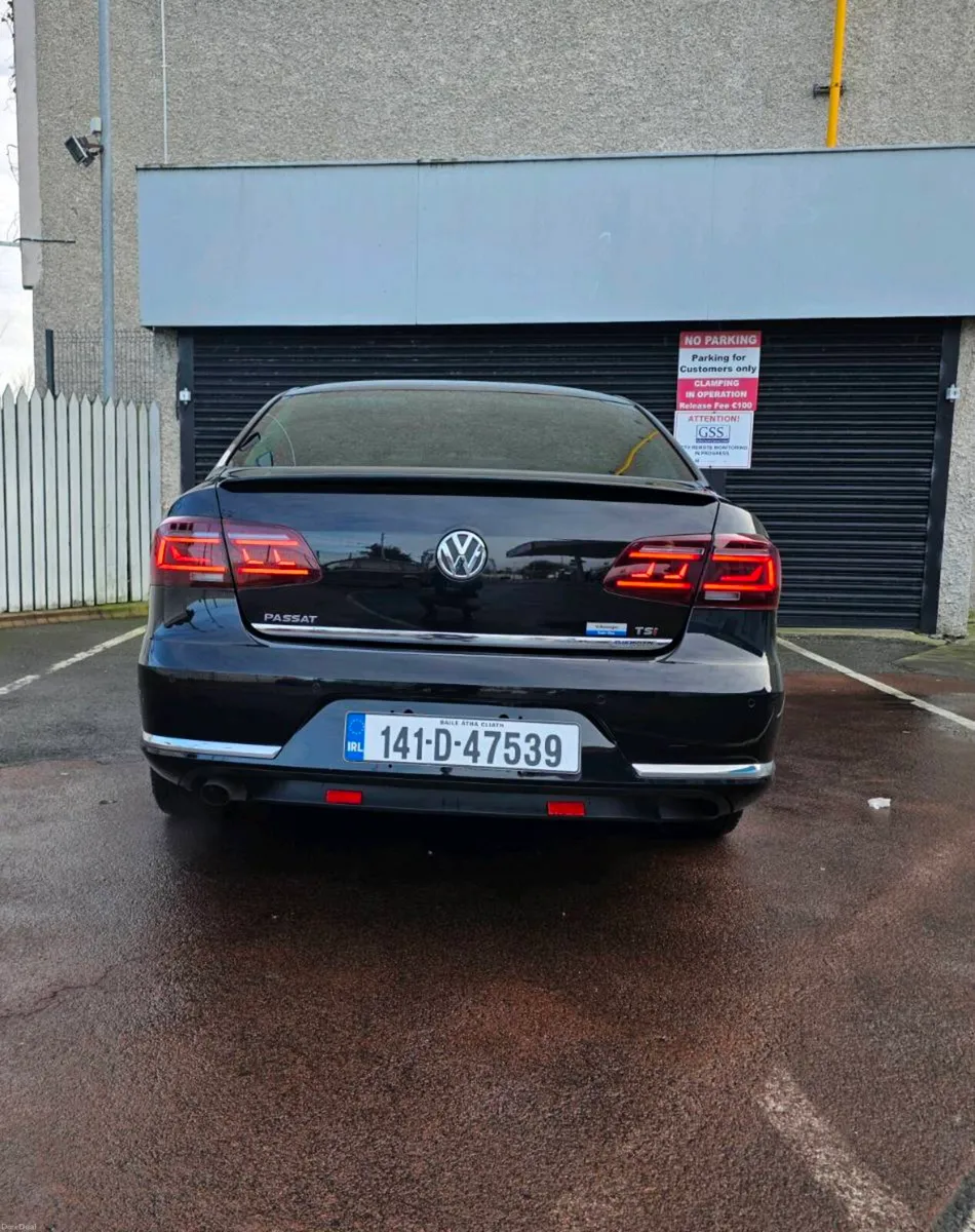 2014 Volkswagen Passat Highline - Image 3