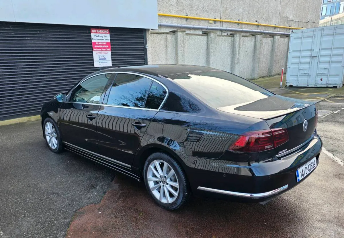 2014 Volkswagen Passat Highline - Image 5