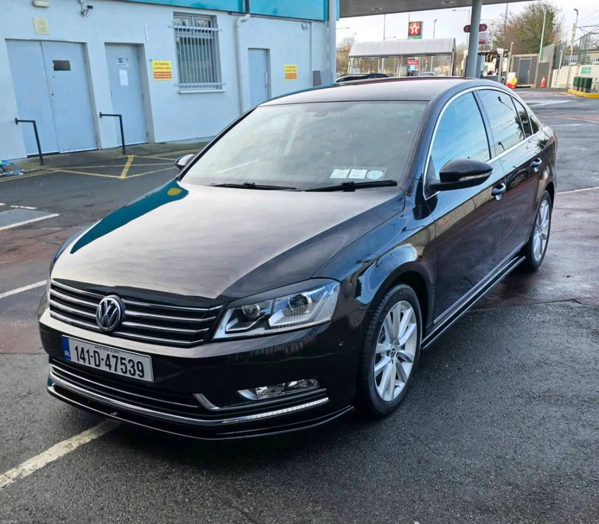 2014 Volkswagen Passat Highline - Image 1