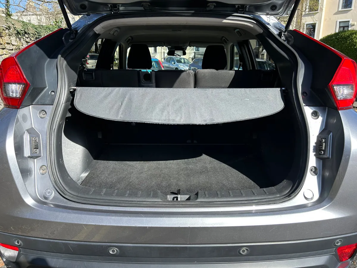 2019 MITSUBISHI ECLIPSE CROSS PETROL PARKING CAMER - Image 6