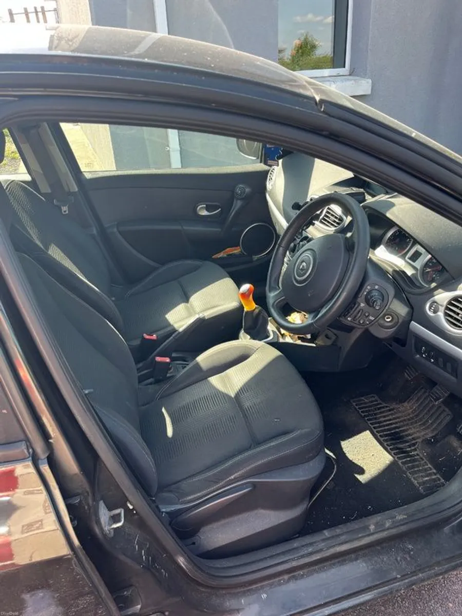 2010 Renault Clio - Image 4