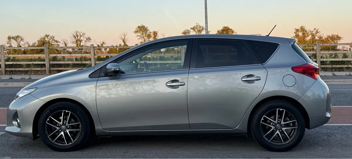 Toyota Auris Sol New NCT - Image 4