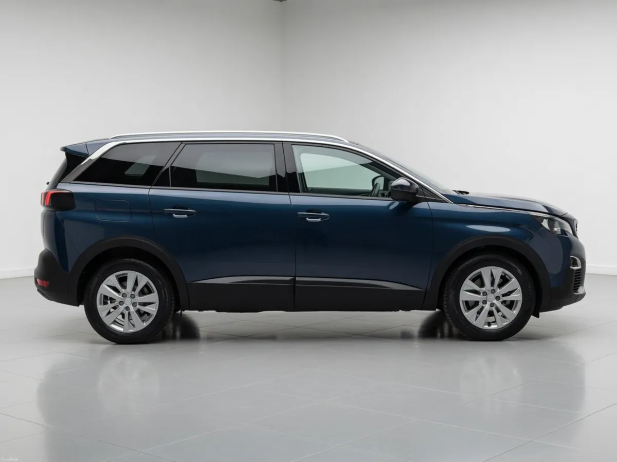 Peugeot 5008 2019 7 seater - Image 3