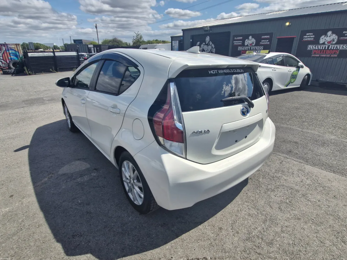 2015 Toyota Aqua 1.5L Hybrid Low Miles Fresh NCT - Image 4
