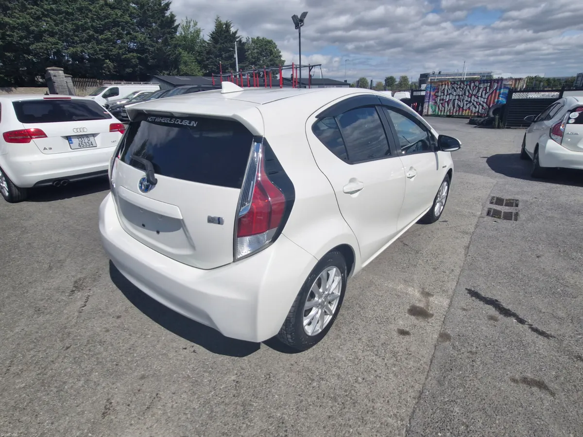 2015 Toyota Aqua 1.5L Hybrid Low Miles Fresh NCT - Image 3