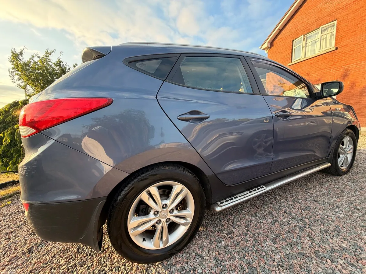 Hyundai ix35 2012 - Image 2