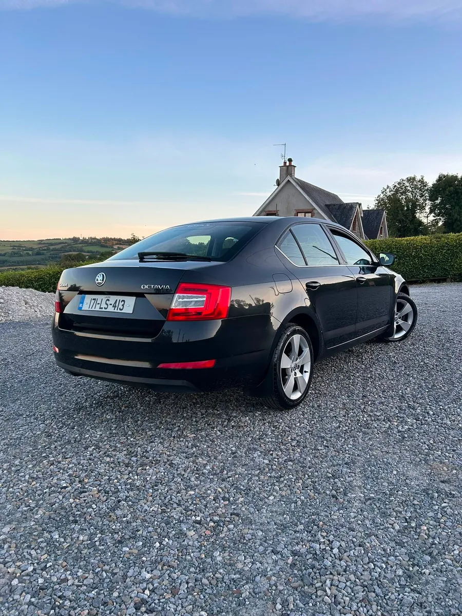 171 skoda octavia new nct 5/28 low kms - Image 4