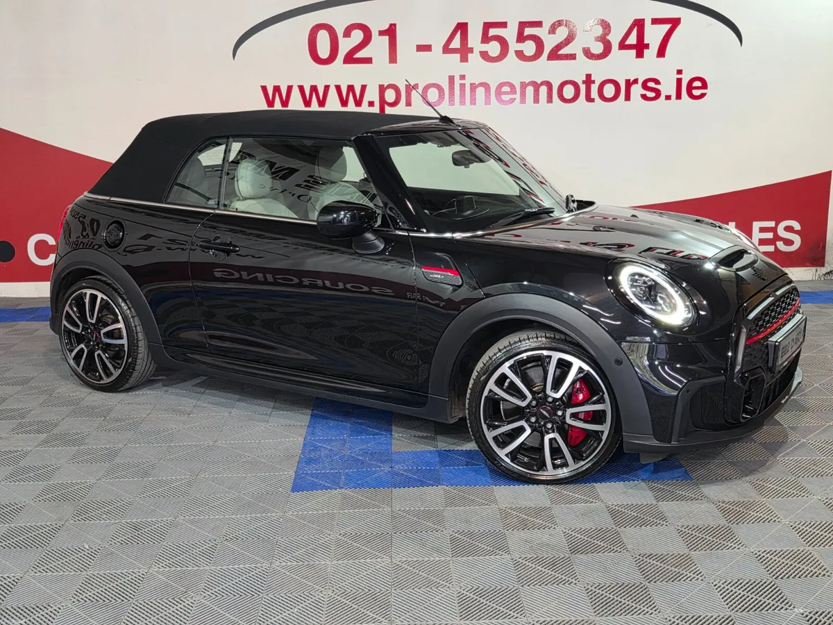 MIN COOPER JCW 2.0 TURBO AUTO CONVERTIBLE - Image 4
