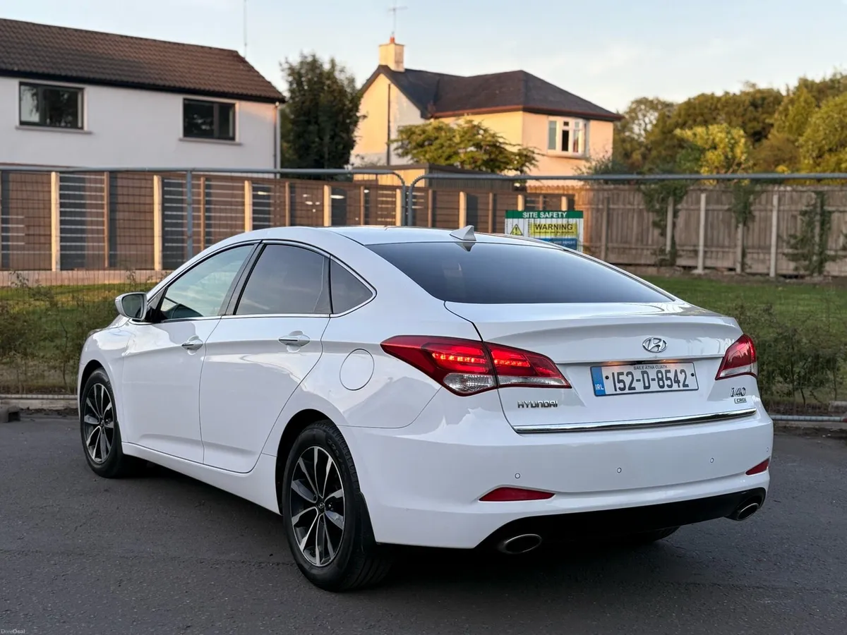 152 Hyundai I40 Executive low km - Image 5