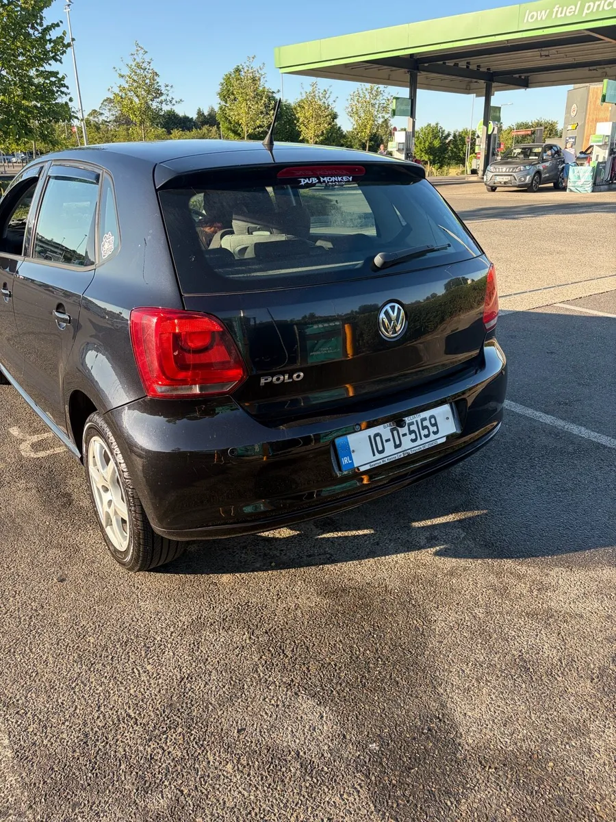 Volkswagen polo 2010 - Image 1