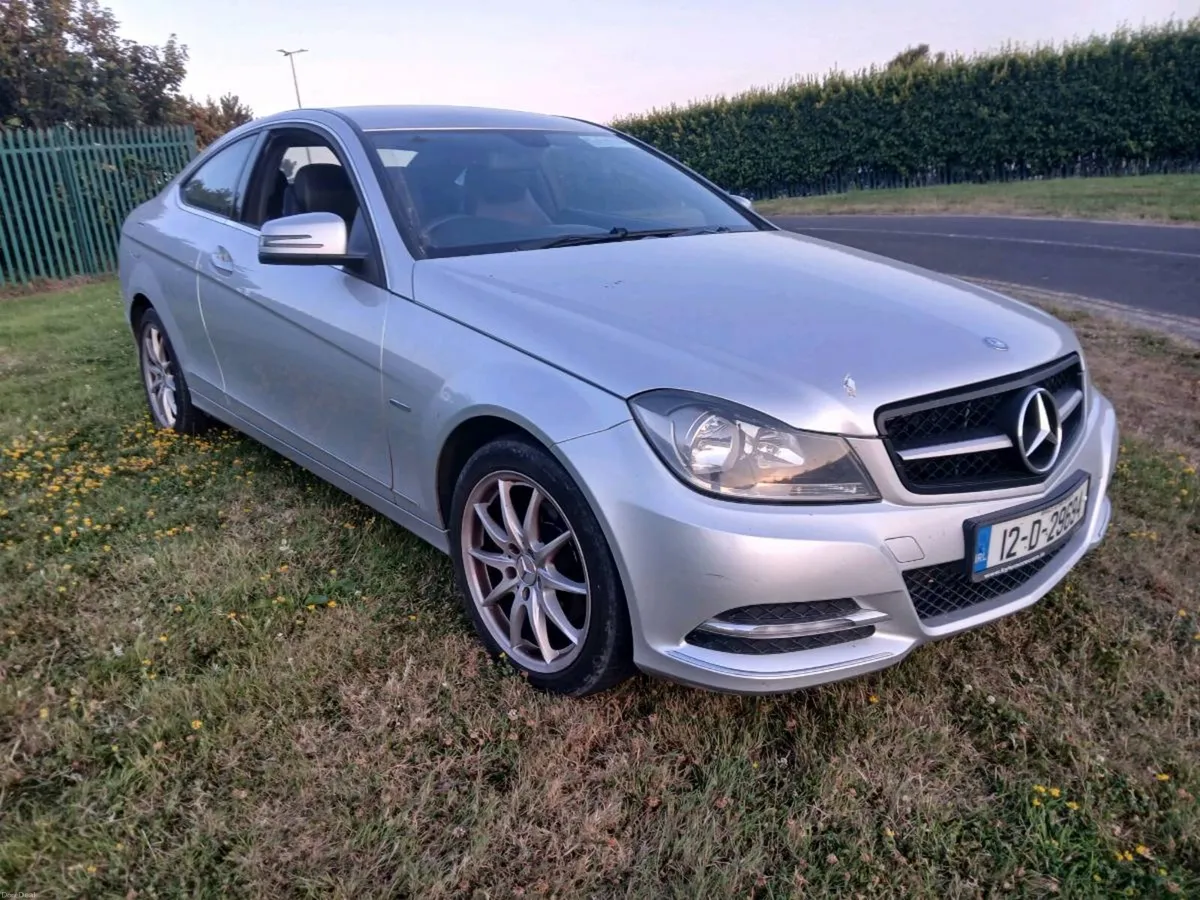 12 Merc c220 auto coupe - Image 5